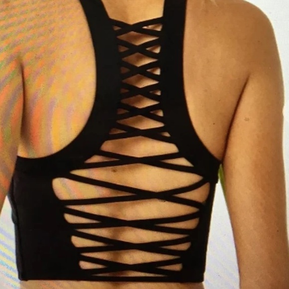 Forever 21 Tops - New black lace up back crop active gym tank top